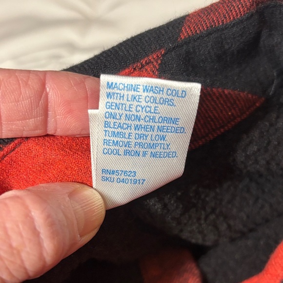 Red and Black Buffalo Plaid Fleece Lined Flannel Button-Up Shirt Shacket - Picture 9 of 14